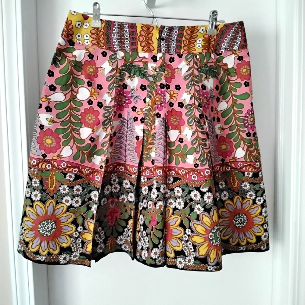 CAbi Pleated Cotton Skirt